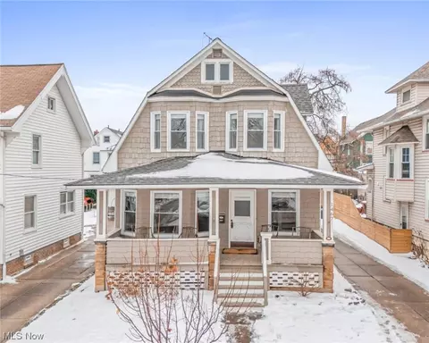 1467 Rosewood, Lakewood, OH 44107