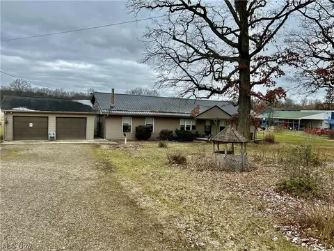 4030 Canton NW, Carrollton, OH 44615