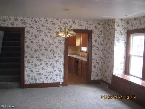 1165 Mount Vernon, Akron, OH 44310 photo 5