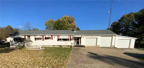 6550 Willowdale Ave SE, Waynesburg, OH 44688