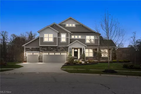 210 Harvester, Copley, OH 44321