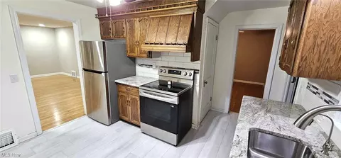 242 Whipple Ave NW, Canton, OH 44708 photo 3