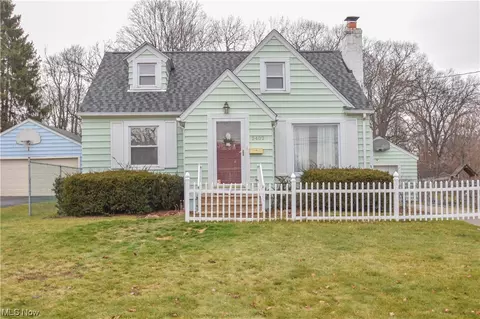 2402 Edgewater, Poland, OH 44514