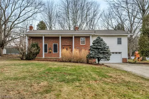419 S Munroe Rd, Tallmadge, OH 44278