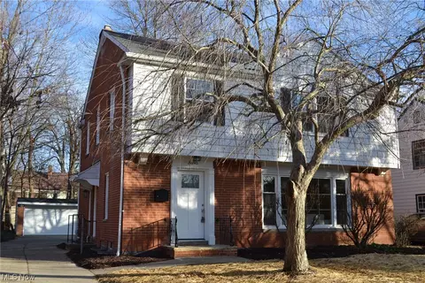 3693 Stoer Rd, Shaker Heights, OH 44122