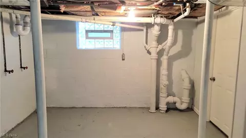 1229 W 7th St, Lorain, OH 44052 photo 40