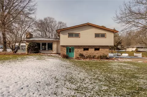 2362 Kellogg Rd, Hinckley, OH 44233