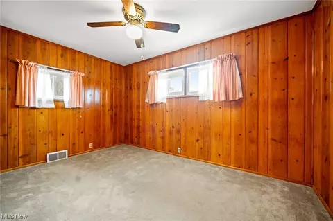 7221 Euclid Chardon Rd, Kirtland, OH 44094 photo 17