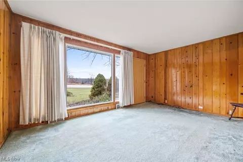 7221 Euclid Chardon Rd, Kirtland, OH 44094 photo 9