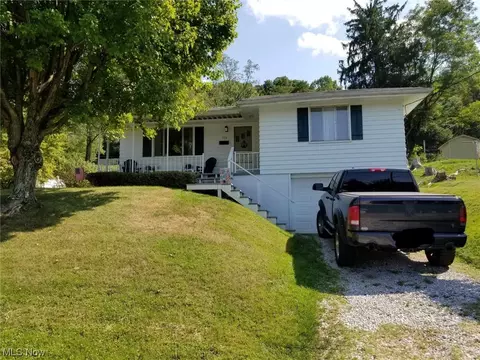330 N 7th Ave, Paden City, WV 26159
