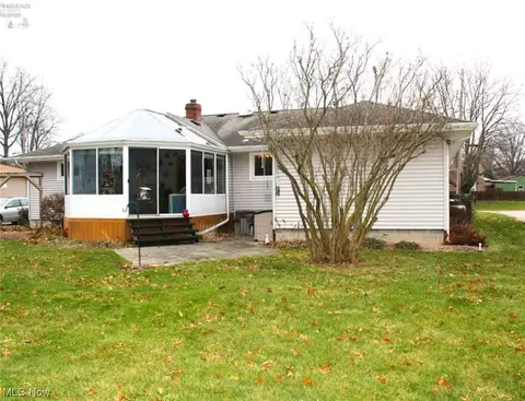7050 Freeland Dr, Elyria, OH 44035 photo 17