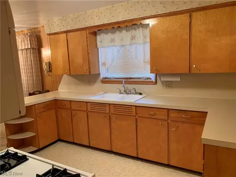 4530 8th St NW, Canton, OH 44708 photo 4