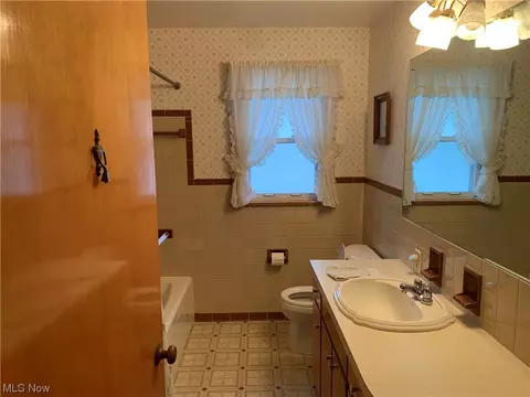 4530 8th St NW, Canton, OH 44708 photo 6