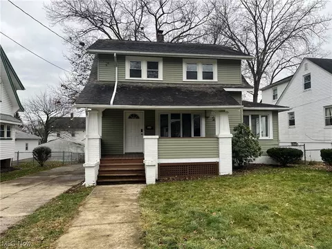 354 E Tuscarawas Ave, Barberton, OH 44203