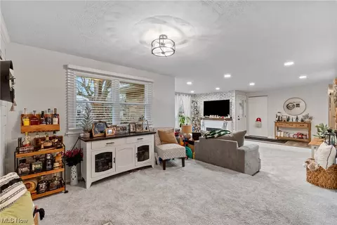 1185 Echo St NE, Canton, OH 44721 photo 7