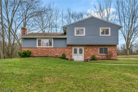 18250 Egbert Rd, Walton Hills, OH 44146