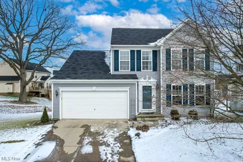 995 Wrens Hollow Cir, Kent, OH 44240