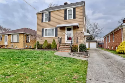 1302 North Ave, Parma, OH 44134
