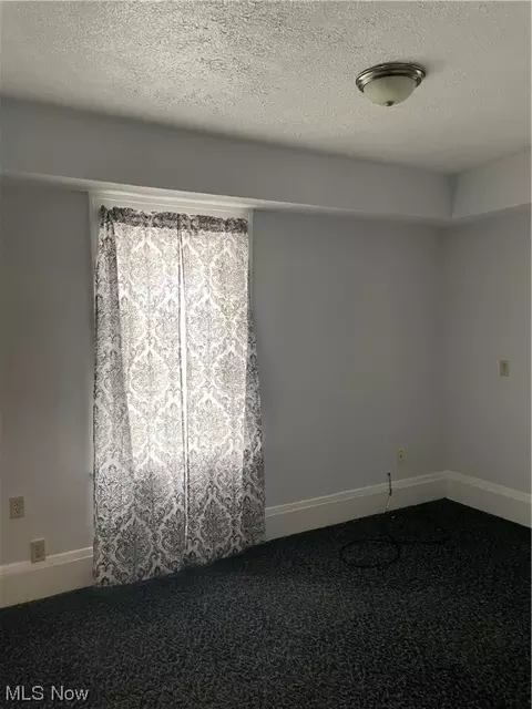 796 Work Dr, Akron, OH 44320 photo 12