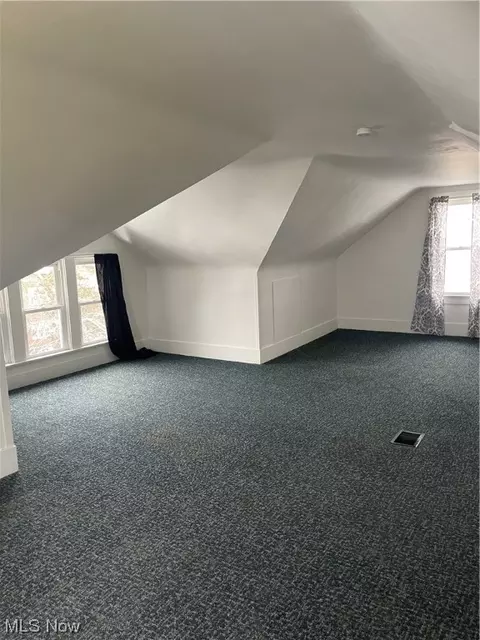 796 Work Dr, Akron, OH 44320 photo 17