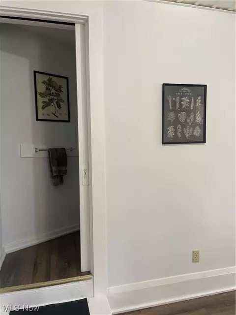 796 Work Dr, Akron, OH 44320 photo 10