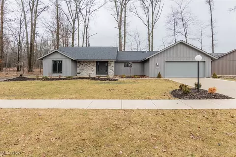 9040 Riverwood Dr #6726, North Ridgeville, OH 44039