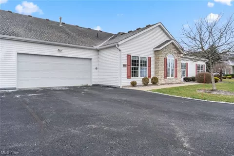 6966 Knight NW, Canton, OH 44708