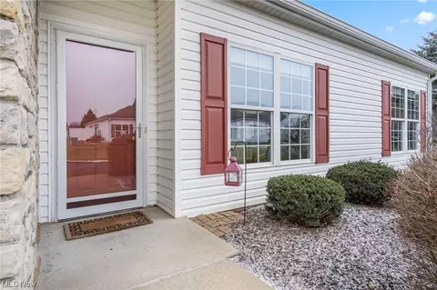 6966 Knight NW, Canton, OH 44708 photo 3