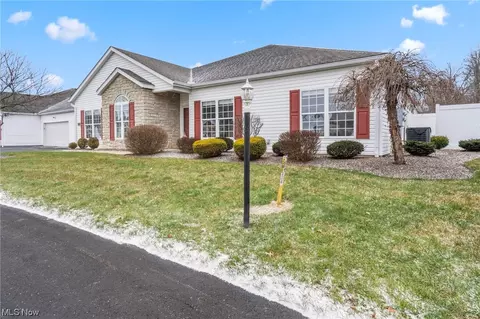 6966 Knight NW, Canton, OH 44708 photo 2