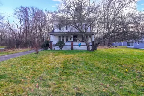 2513 Stocker Ave, Youngstown, OH 44505