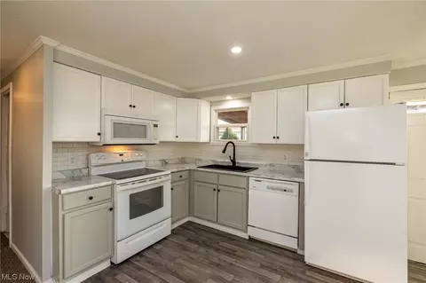 Kitchen - 380 Stable Dr, Lagrange, OH 44050 photo 1 of 5