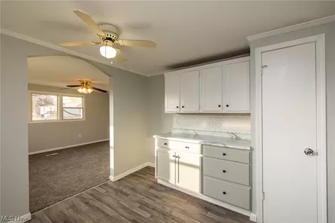 Kitchen - 380 Stable Dr, Lagrange, OH 44050 photo 4 of 5