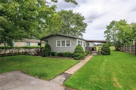 Exterior - 380 Stable Dr, Lagrange, OH 44050 photo 2 of 4