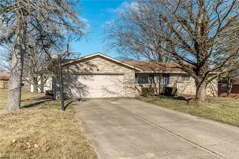 1215 32nd NE, Canton, OH 44714