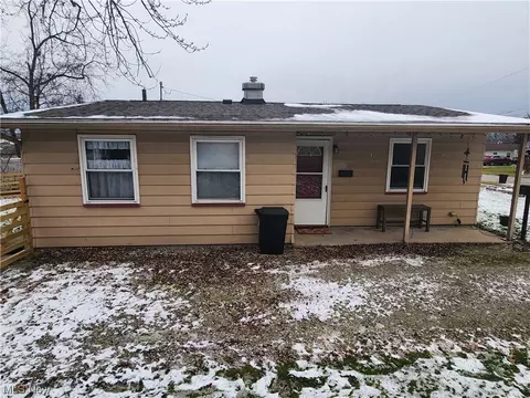 419 Idaho, Girard, OH 44420