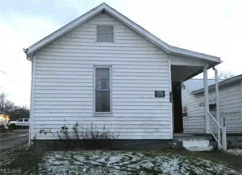 622 S 10th St, Cambridge, OH 43725