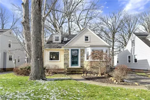 4172 W 214th St, Fairview Park, OH 44126