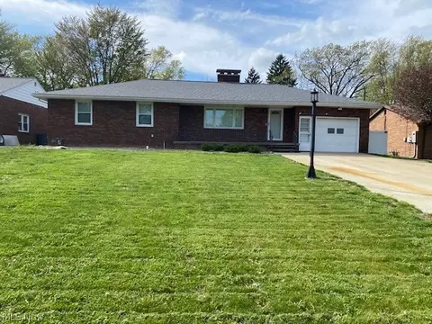 1322 Westover, Warren, OH 44484
