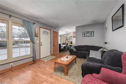 479 Laurel, Berea, OH 44017 photo 7