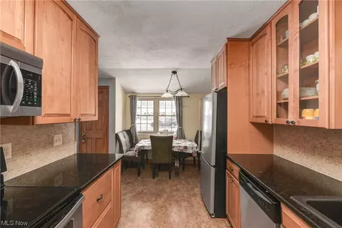 479 Laurel, Berea, OH 44017 photo 17