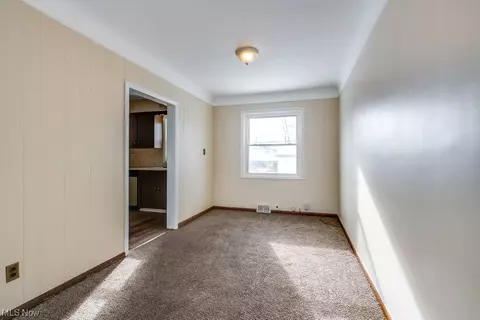 19018 Longview Ave, Maple Heights, OH 44137 photo 6