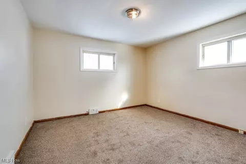 19018 Longview Ave, Maple Heights, OH 44137 photo 14