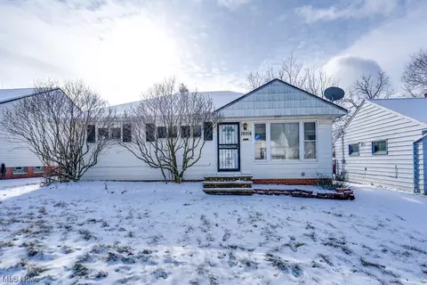 19018 Longview Ave, Maple Heights, OH 44137