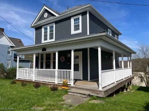 213 Indiana Ave, Chester, WV 26034