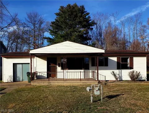 1420 King St, Belpre, OH 45714