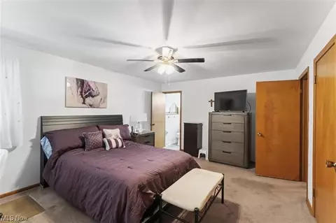 Bedroom - 5007 E Viola Ave, Austintown, OH 44515 photo 3 of 5