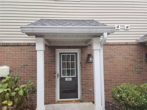 3371 Lenox Vlg #155, Fairlawn, OH 44333