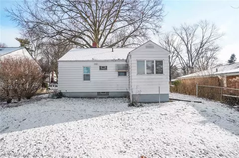 804 Kickapoo Ave, Akron, OH 44305 photo 21