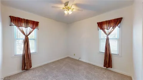 804 Kickapoo Ave, Akron, OH 44305 photo 12