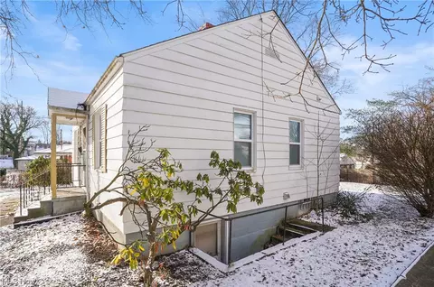 804 Kickapoo Ave, Akron, OH 44305 photo 24